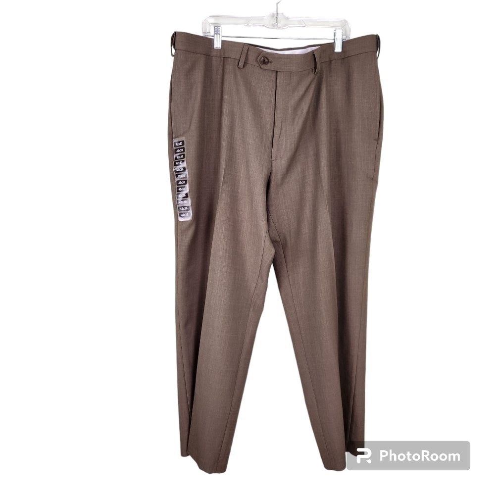 NWT Haggar Flat Front Classic Fit Pants